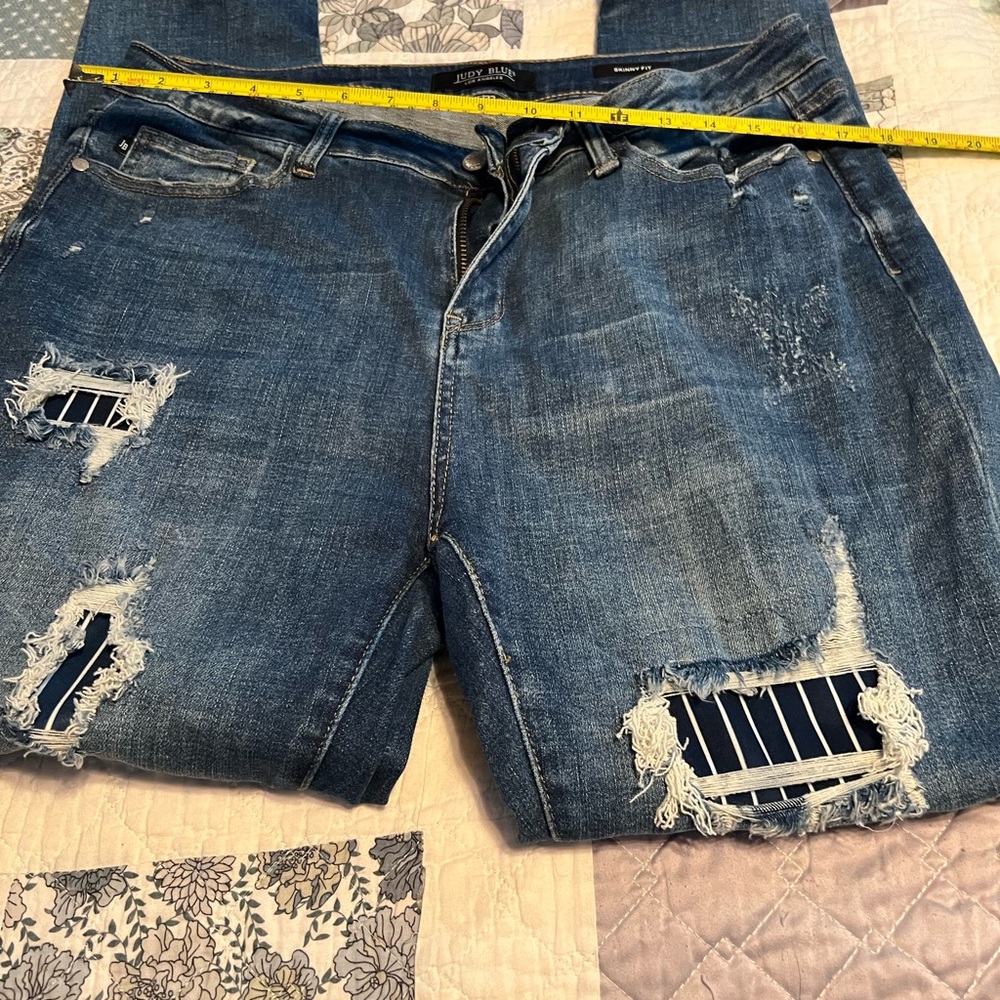 Judy Blue jeans size 15 skinny jeans.